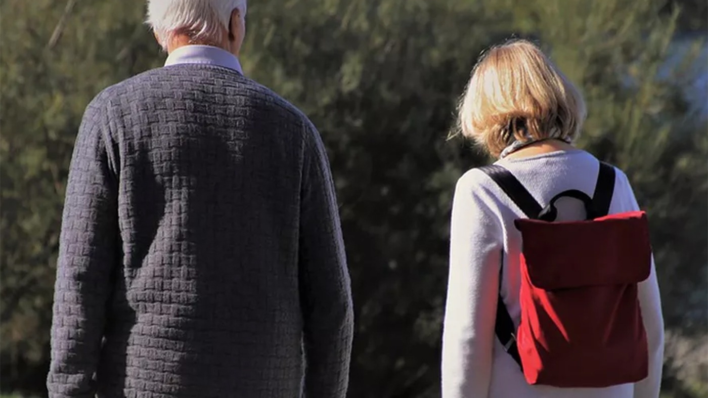 Ce a pățit o tânără de 23 de ani, după ce s-a angajat ca badantă în casa unui pensionar de 73 de ani