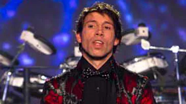 Iulian Vasile, fost concurent X Factor: Daca o intrebi pe Monica Anghel despre mine o sa spuna: «Da, number one». Sigur a auzit de mine!