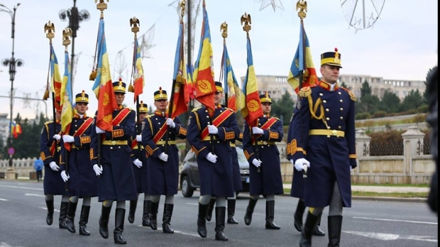Parada militara organizata de 1 decembrieva debuta la primele ore ale diminetii