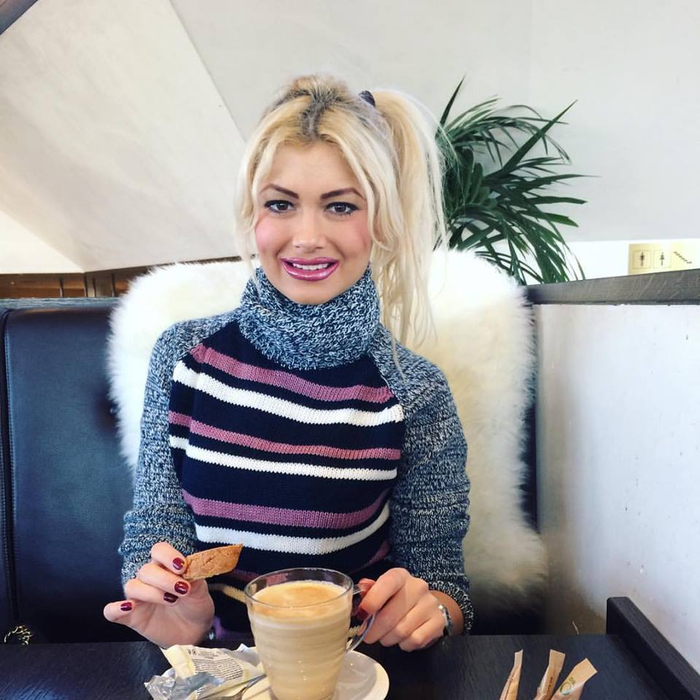 Ex-anorexica Flavia s-a transformat într-o adevărată mâncăcioasă