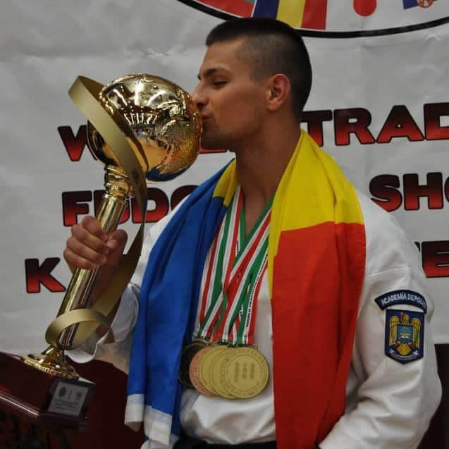 Campionul mondial Florin Mureșan, de urgență la spital: “A suferit o fractură de coloana cervicală”. Lidia Buble a implorat să se facă donații pentru operații și tratamente