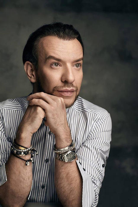 În brațele cui își găsește alinarea Stephan Pelger, după ce a fost bătut și jefuit la Cannes