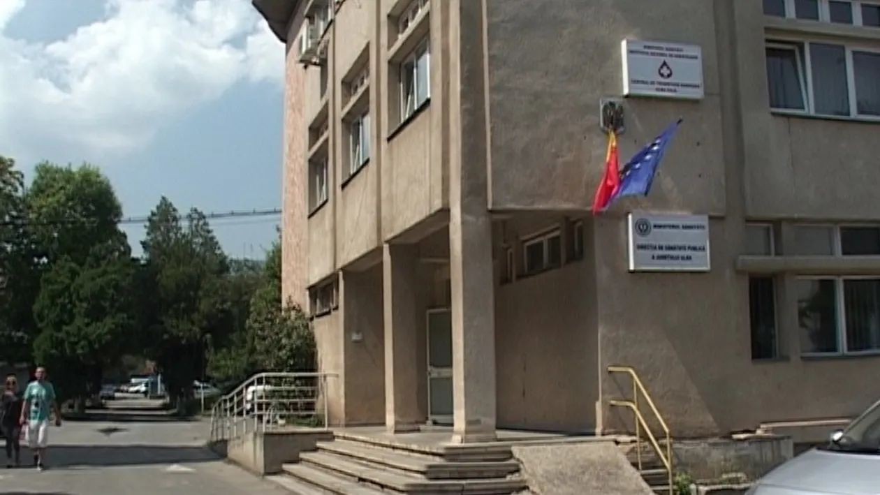 O fetiţă de 4 luni din Alba a murit pe holul medicului de familie, în timp ce aștepta pentru consultație