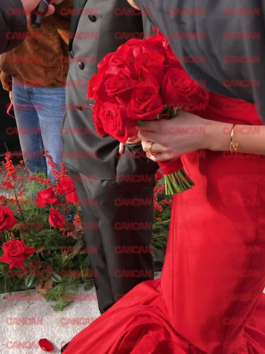 Ce a purtat pe deget Elena, proaspăta soție a lui Ianis Hagi. Detaliul de la cununie pe care l-au remarcat toți invitații