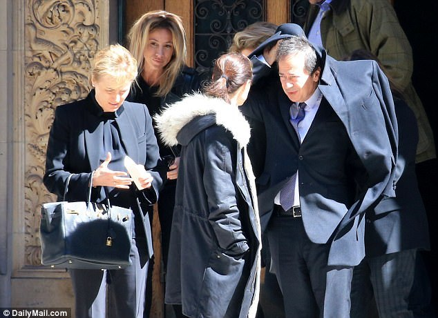 John Paulson i-a fost alături Annabellei, văduva asociatului său.
