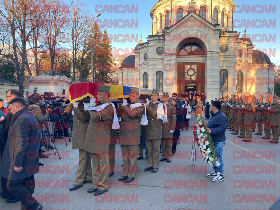 Mitică Popescu a avut tricolorul pe sicriu (Foto: CANCAN.RO)
