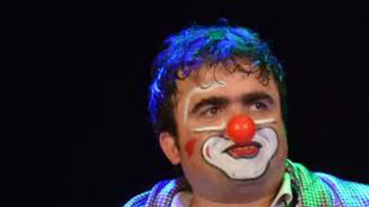 Ce a scris soția pe crucea Piticului Colorado, artistul de circ decedat la 34 de ani!