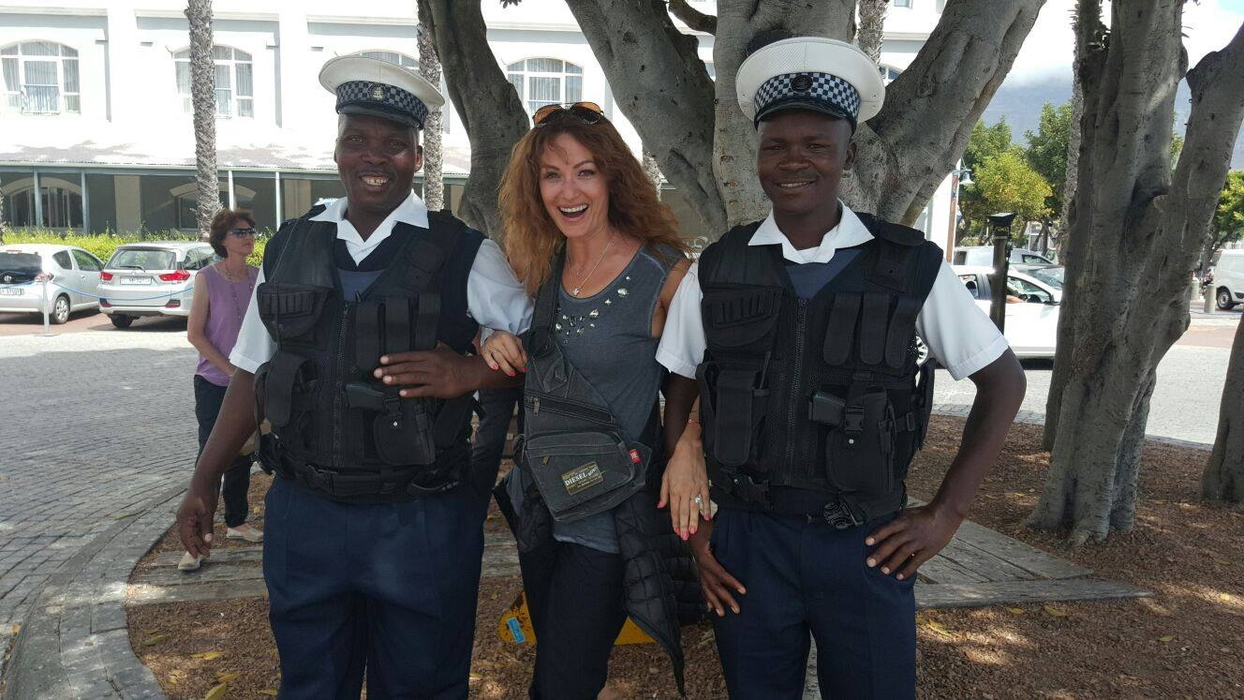 ANCA ŢURCAŞIU a fost într-o vacanţă exotică în Africa de Sud şi Zanzibar! Cum arată în costum de baie la 46 de ani