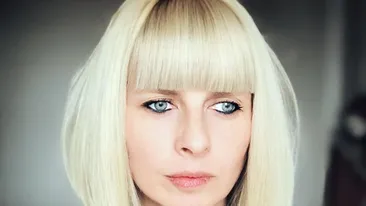 Jurnalista Ioana Moldovan, cu arsuri pe față și pe mâini, după protestele din Piața Victoriei!