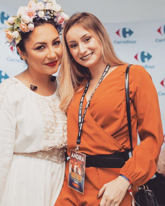 Andra, în lacrimi! Ce a putut să facă o fană pentru celebra cântăreață: a venit tocmai din Brazilia și… ”Sunt copleșită!” VIDEO