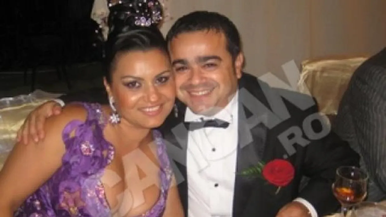 Imaginea asta ii va arunca in aer casnicia! Adrian Minune, surprins in plin fapt cu amanta, dupa o cantare!