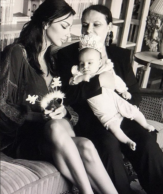Mădălina Ghenea a ajuns la spital! Ce a pățit vedeta și mesajul transmis în timp ce avea o branulă în mână: „Fisura de la coloană”