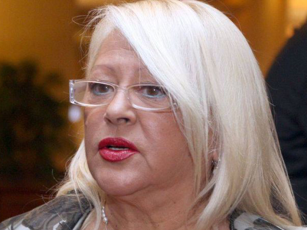Mirabela Dauer a răbufnit după ce a fost declarată moartă. “Niște cretini oligofreni!”
