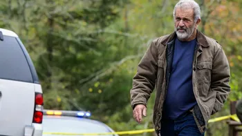 Mel Gibson și-a refăcut viața? Actorul a fost surprins sărutându-se cu o femeie mult mai tânără pe străzile din Roma