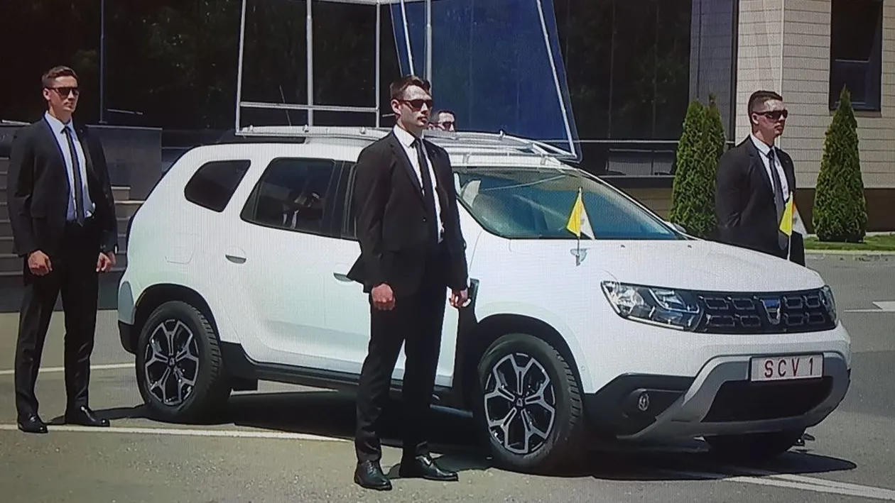 Papamobilul românesc va fi folosit sâmbătă la Miercurea Ciuc