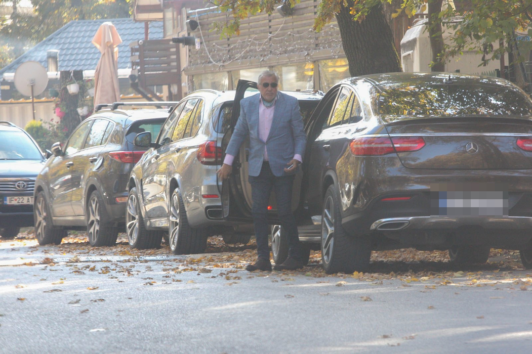 Ilie Năstase a ajuns la terasă