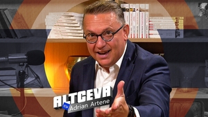De unde i se trage lui Marius Vizante porecla care l-a consacrat: ”Bișnițarul care vindea țigări și blugi...”
