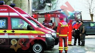 O fetita de opt ani a murit, iar fratele ei a ajuns in spital, dupa ce au fost loviti de masina cand se duceau la scoala