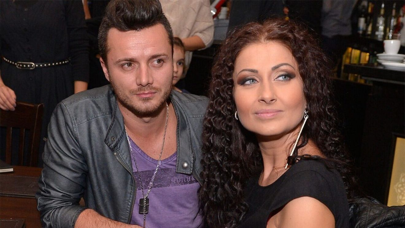 Tavi Clonda a dat tot din casă! Cum își împart cei doi soți activitățile zilnice: „Dictează până în ultimul moment”