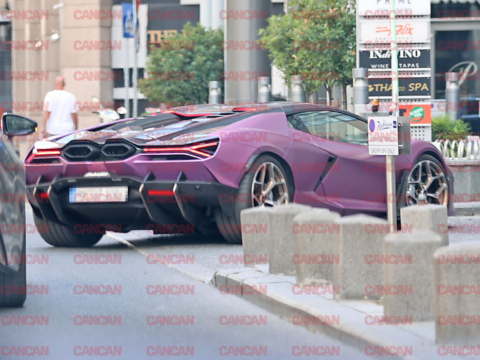Lamborghini pe Calea Victoriei
