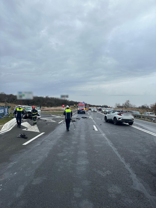 Tragedie în Cluj! Un mort și trei răniți, după ce o mașină a derapat pe contrasens