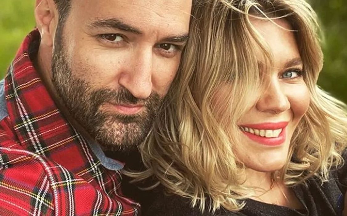 Gina Pistol, soția lui Smiley, se sacrifică de sărbători: „Rămân singură cu fiica acasă”