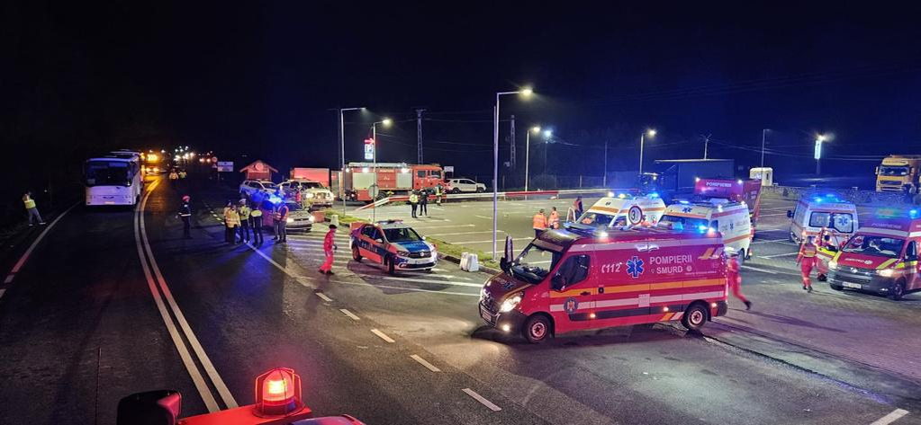 Două autocare cu 90 de copii, implicate într-un accident