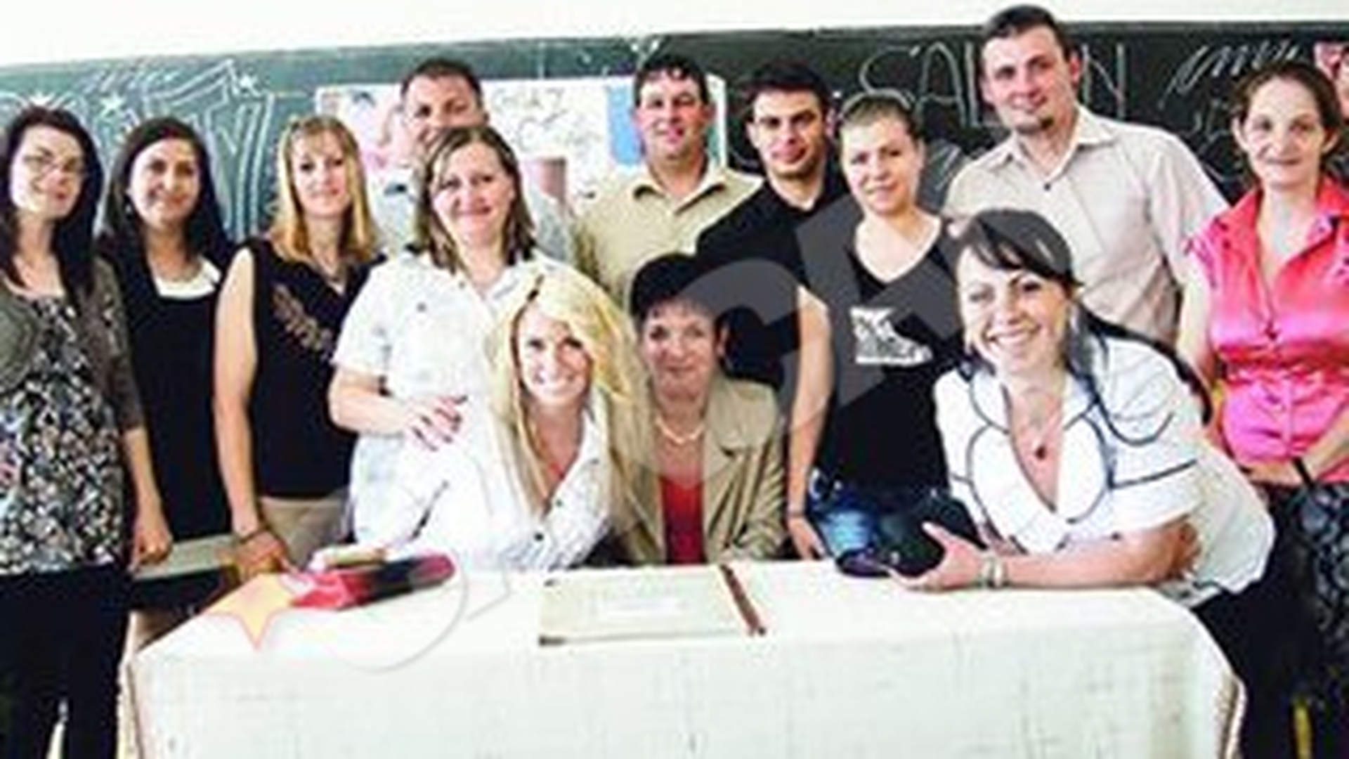 "Bomba sexy" din Spania s-a intors pe bancile scolii