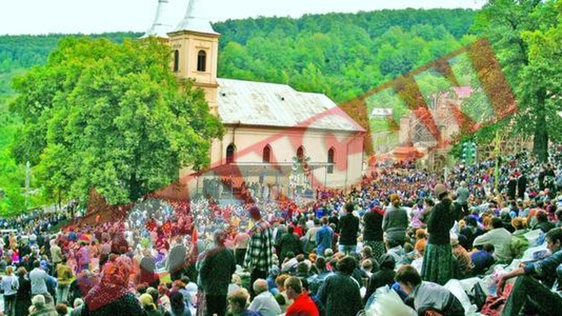 Romanii s-au rugat la Sfanta Maria