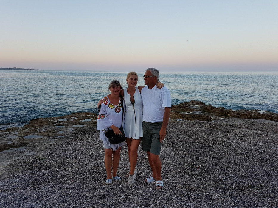 Hannelore de la “Insula Iubirii” încă are sentimente pentru fostul soț. Gestul prin care s-a dat singură de gol