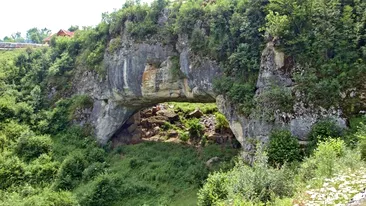 „Podul lui Dumnezeu” este în România. Cum ajungi la această minune a naturii