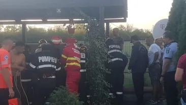 Operațiune de salvare în Dâmbovița! Un copil de 3 ani a căzut într-un puț, iar bunicul său s-a prăbușit peste el când a încercat să îl scoată singur