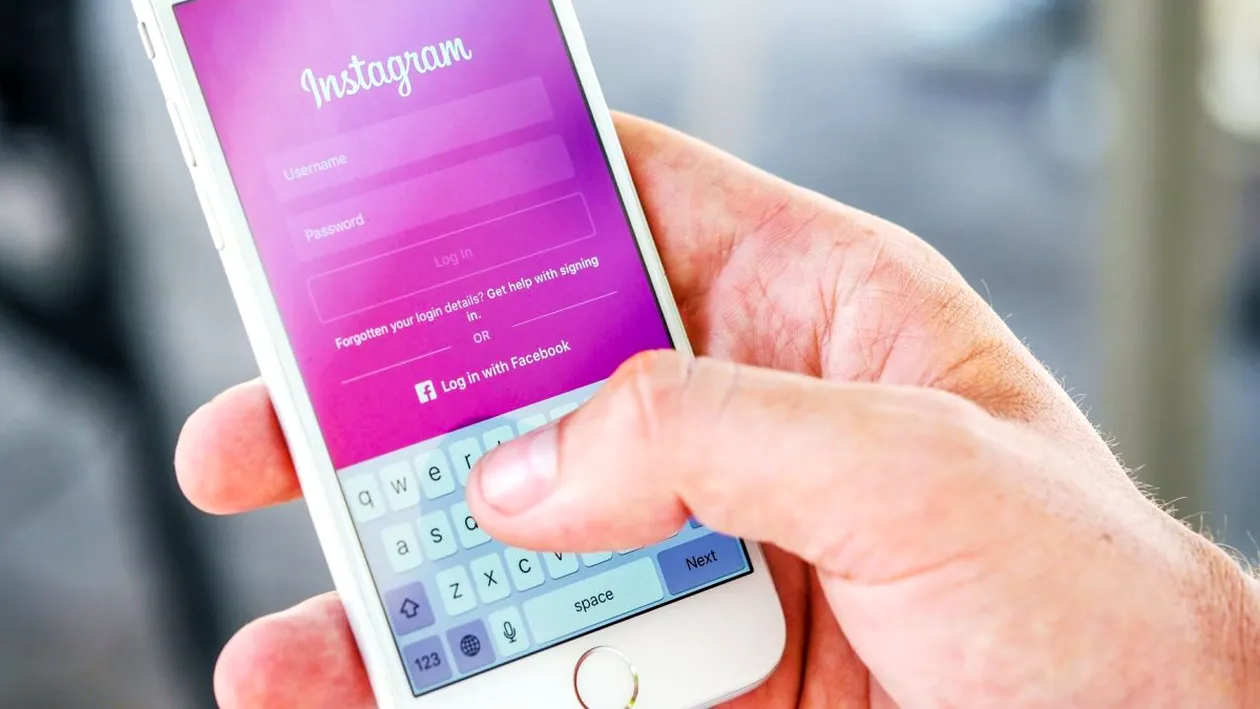 Atenție! Utilizatorii Instagram, vizaţi de o campanie phishing cu mesaje-capcană