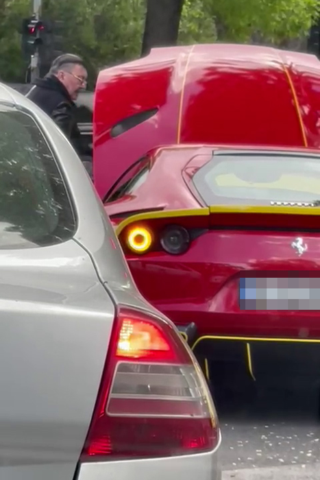 Dan Nicorescu a rămas din nou în pană cu superbul Ferrari pe care a plătit 450.000 de euro