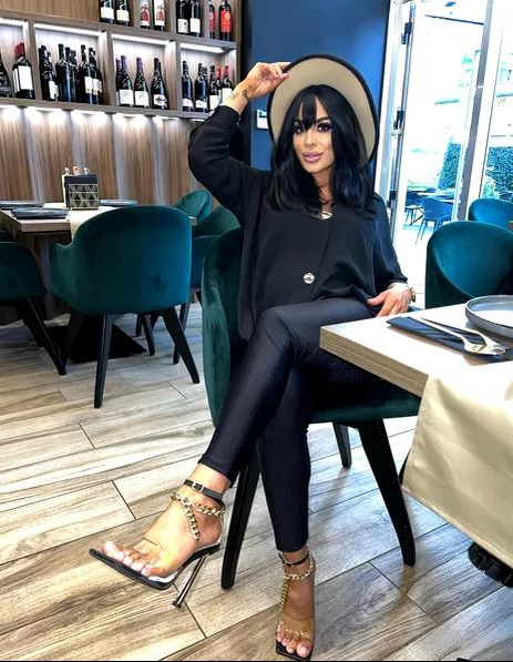 Mădălina, soția românului trecut pe la Inter și AC Milan, făcută praf după ce și-a deschis cont de OnlyFans! Sexy-bruneta se apără: “Nu este nimic greșit” | GALERIE FOTO
