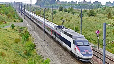 România va avea prima cale ferată de mare viteză, unde va va circula și cu 300 de kilometri pe oră. Costul său este de milioane de euro
