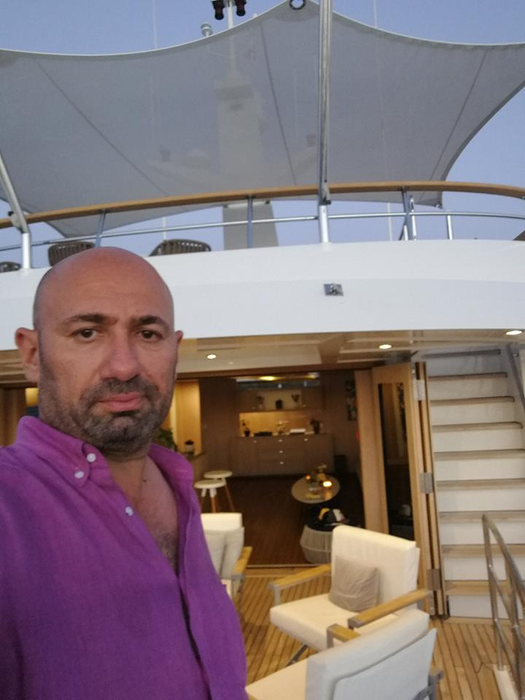 Chef Cătălin Scărlătescu renunţă la bucătărie pentru sailing