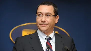 Victor Ponta a fost primit in audienta de Papa Francisc! Premierul i-a daruit un tricou semnat de Hagi si o icoana!