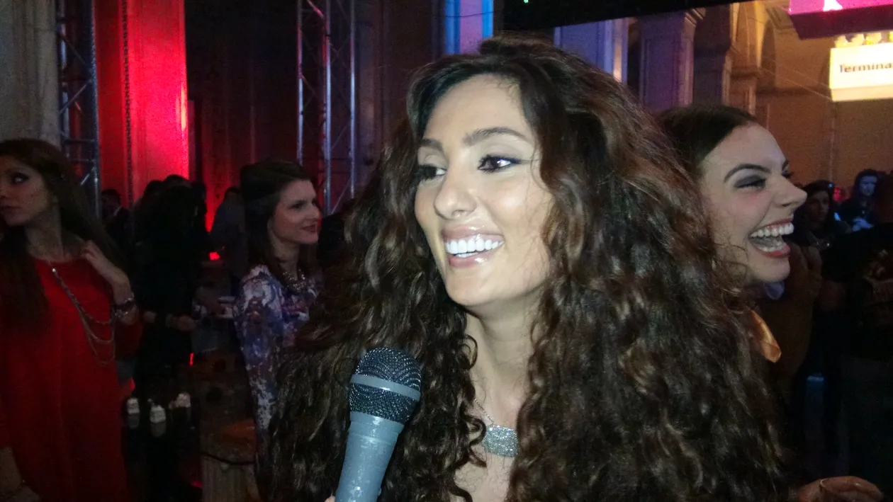 Claudia Pavel are un DECOLTEU BESTIAL dupa ce a nascut: Ma bucur de formele mele, nu ma...