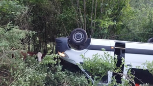 Opt români au fost implicați într-un accident rutier în Austria. Mai multe persoane au ajuns la spital