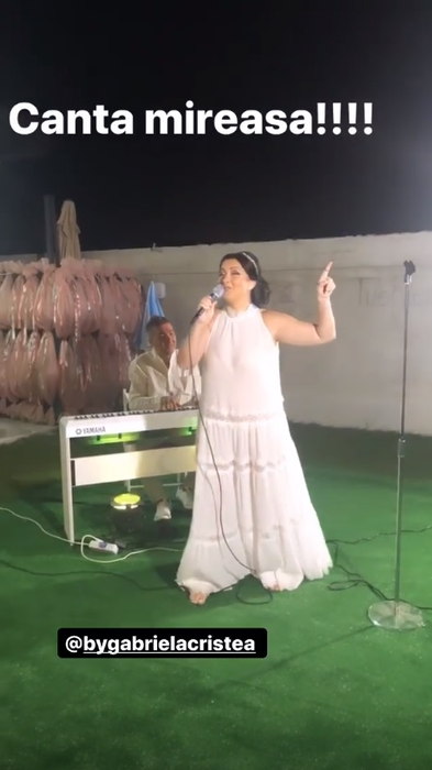 Gabriela Cristea a surprins și cu a doua rochie de mireasă! A îmbrăcat una transparentă și i s-a văzut lenjeria intimă