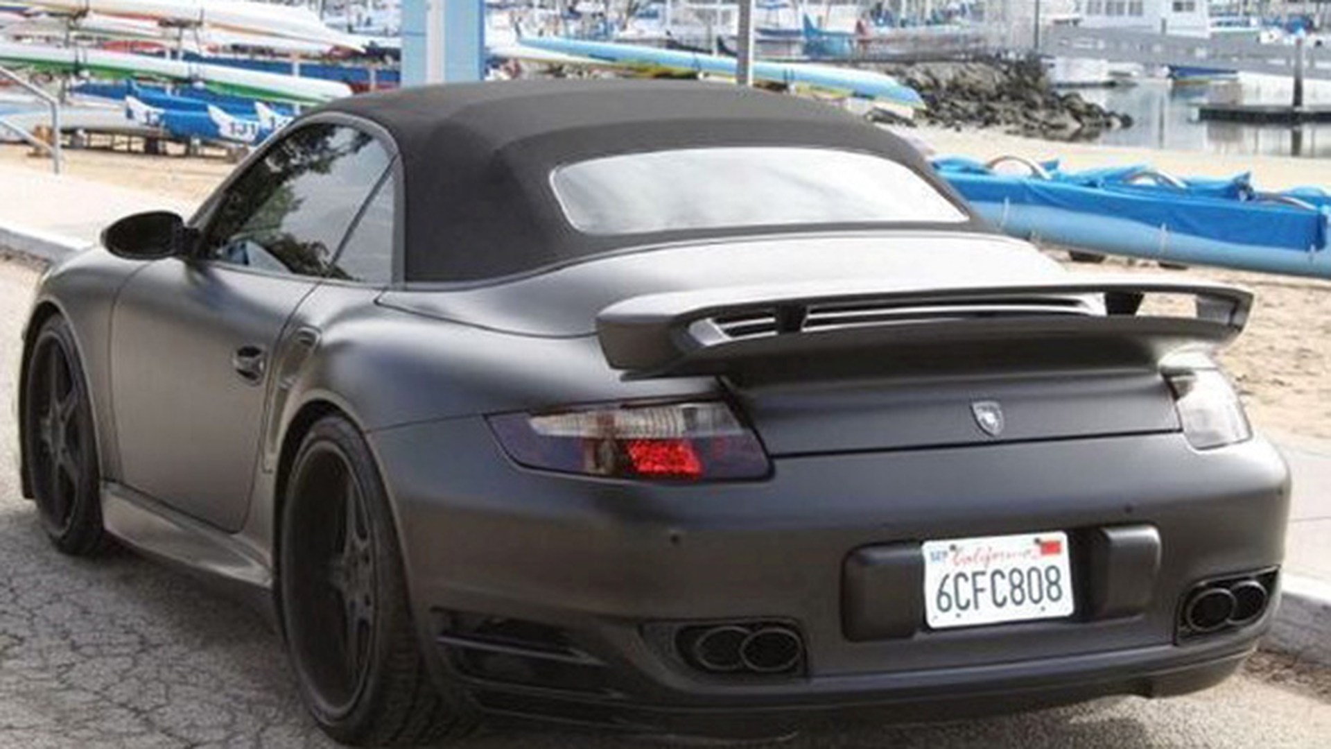 David Beckham isi vinde masina pe eBay! Cere 150.000 de dolari pe Porsche!