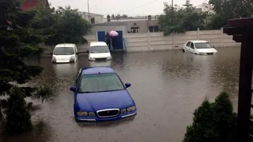 Inundațiile au făcut ravagii! Capitala, între cele mai afectate zone