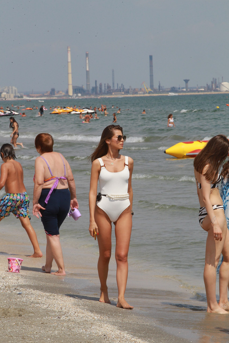 Cristina Dorobanțu, răvășitoare pe plajă