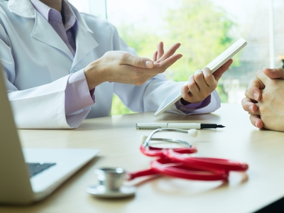 Concediul medical poate dura mai mult de o lună! Cine poate prelungi certificatul și în ce condiții