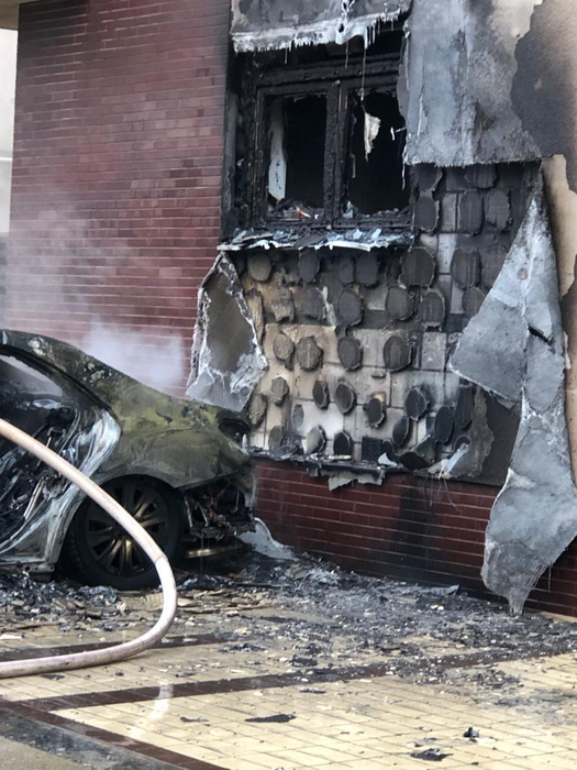 VIDEO | Momente de panică în Cartierul Francez din Capitală. O mașină a explodat din senin