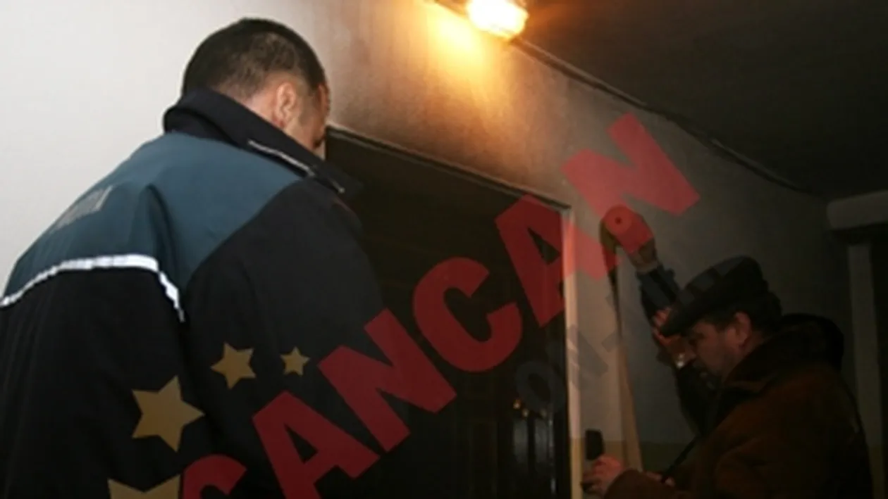 Un constantean i-a dat foc la usa pentru ca-l reclama