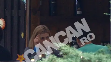 Isi face igiena in tandem cu iubita, in intimitatea masinii. Jorge nu baga cheia in contact pana nu scoate resturile de mancare din dinti