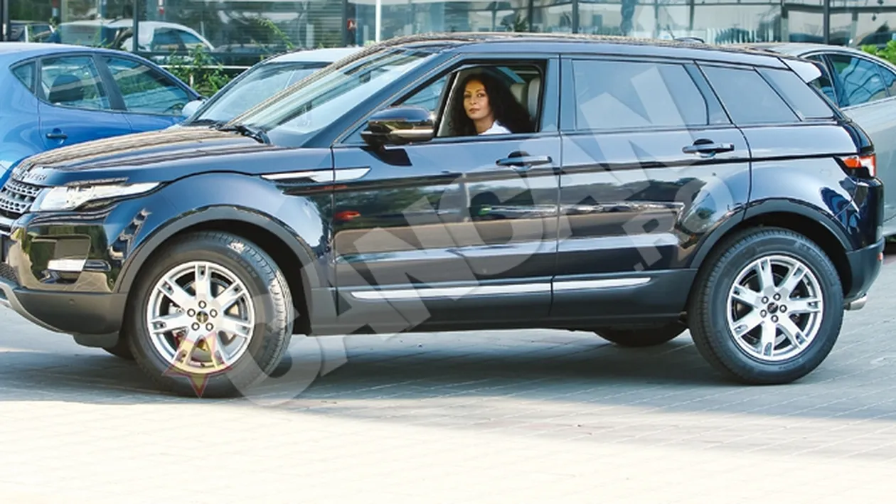 Mihaela Radulescu trece la lucruri mici, usoare si eficiente! Diva din Monaco a devenit imaginea Range Rover Evoque