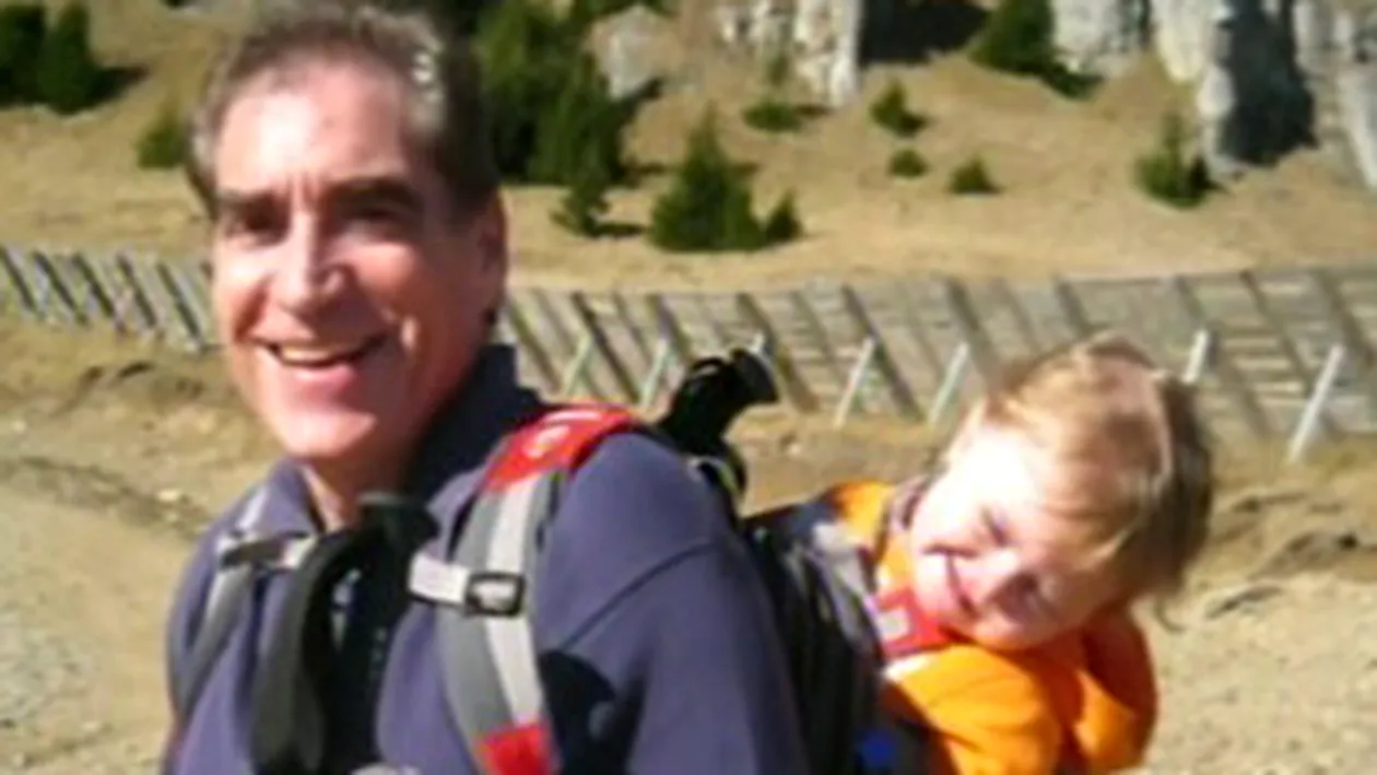 Petre Roman despre fiul sau: Vreau sa il fac om de munte! Il voi invata sa inoate si cat de curand il pun si pe schiuri